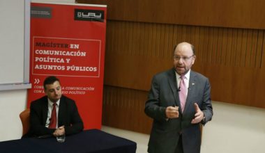 Alfredo Moreno inaugura año académico de los magísteres de la Escuela de Periodismo