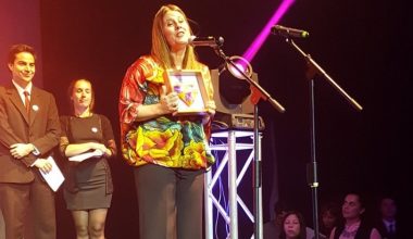 Paz Montenegro de Periodismo UAI recibió nuevo premio por “Mi hija es transgénero”